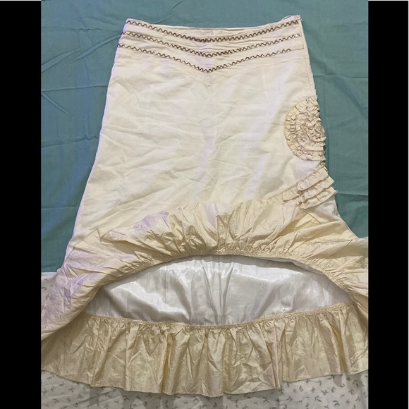 Coco & Tashi NWOT Beautiful beaded Skirt with floral designed and side zipper - Picture 15 of 16